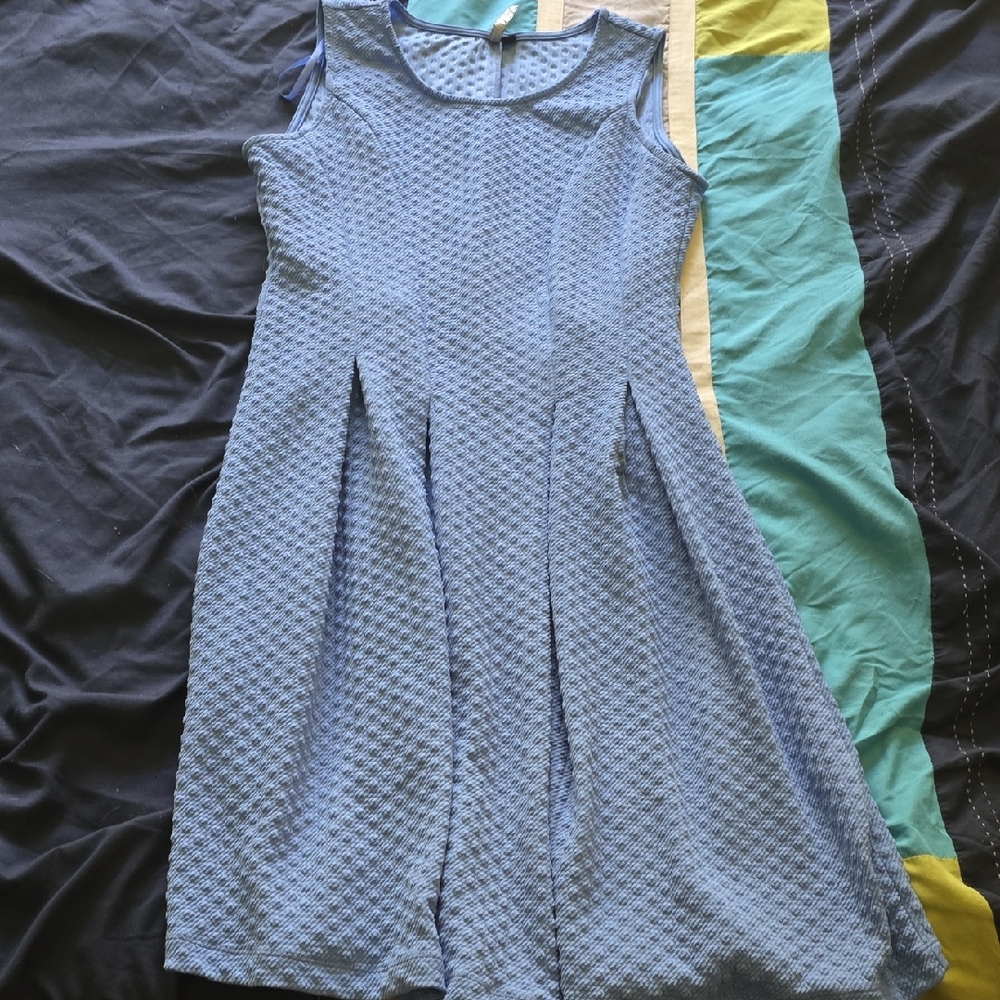 Casual Blue Pleated Mini Dress with Cap Sleeves